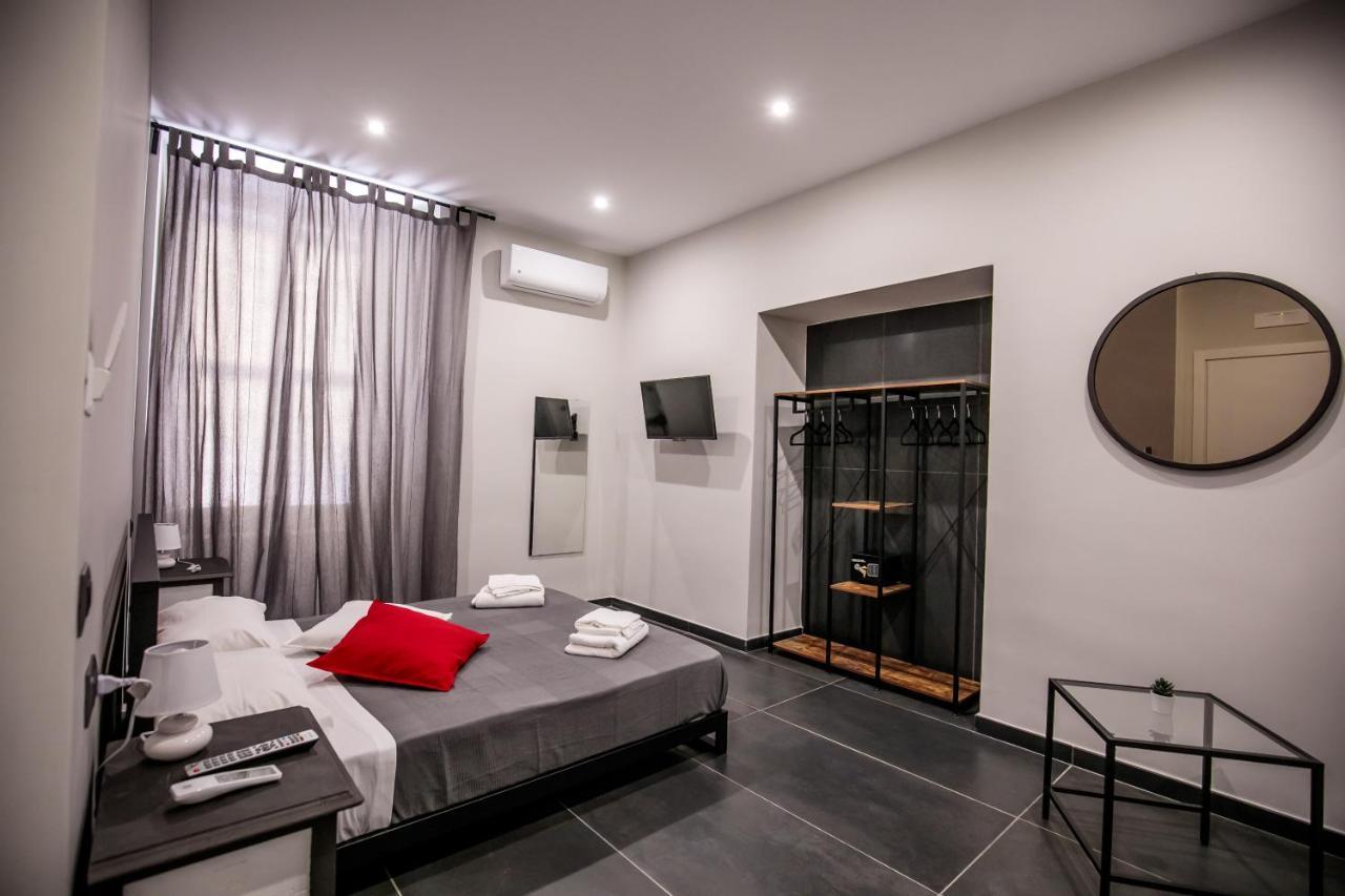 נאפולי Medusa Cilea Guest House מראה חיצוני תמונה